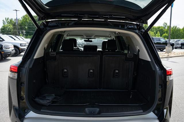 2024 Nissan Pathfinder SL FWD