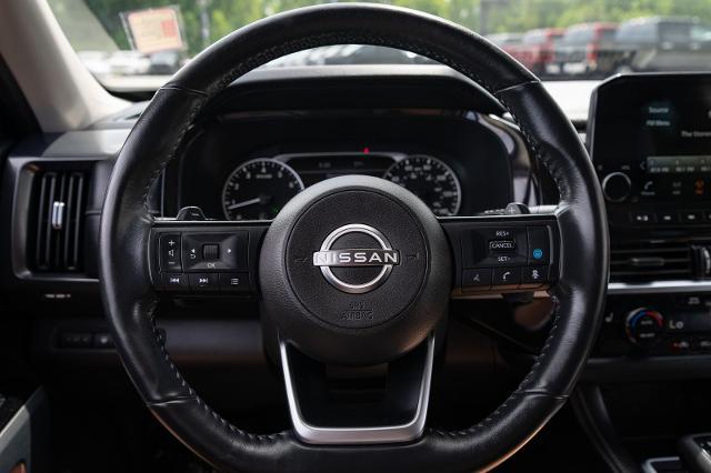 2024 Nissan Pathfinder SL FWD