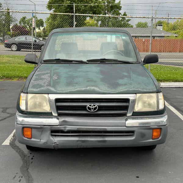 2000 Toyota Tacoma Base
