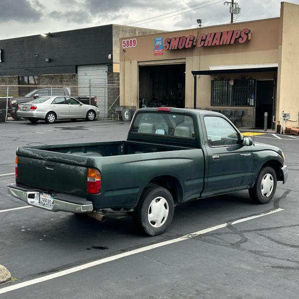 2000 Toyota Tacoma Base