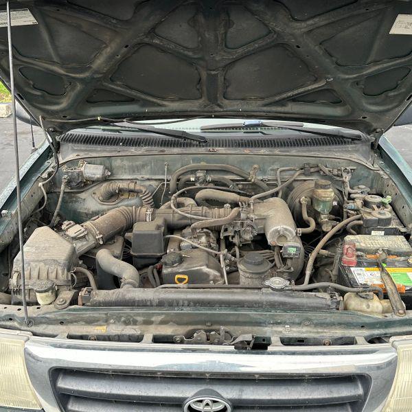 2000 Toyota Tacoma Base