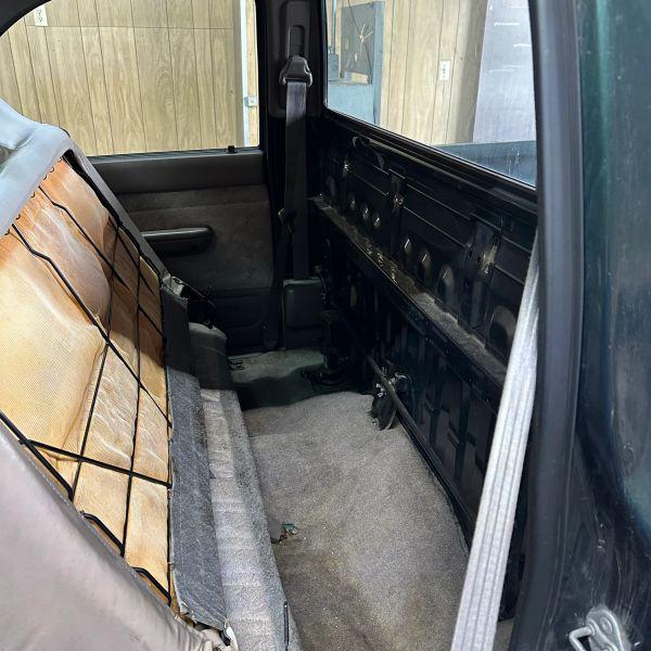 2000 Toyota Tacoma Base