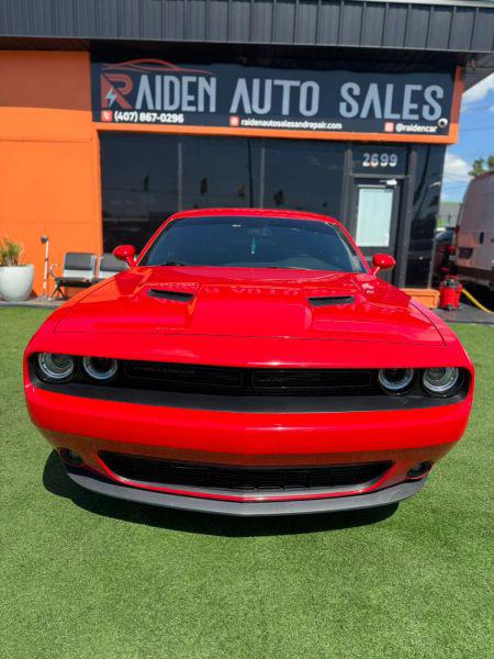 2018 Dodge Challenger SXT Plus