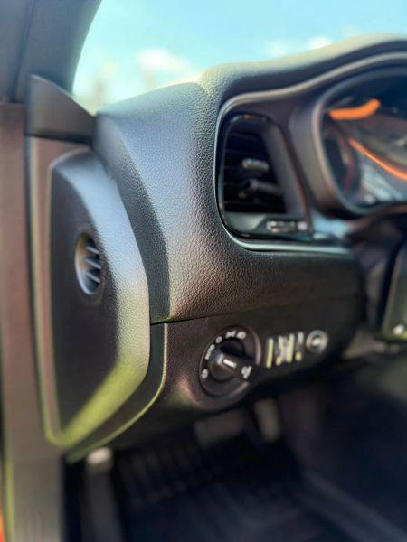 2018 Dodge Challenger SXT Plus