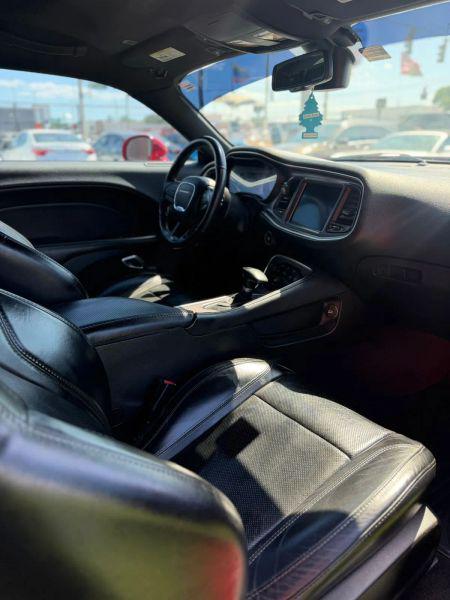 2018 Dodge Challenger SXT Plus