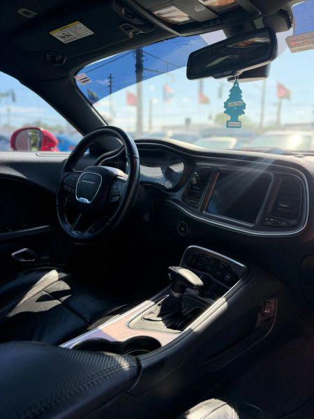2018 Dodge Challenger SXT Plus