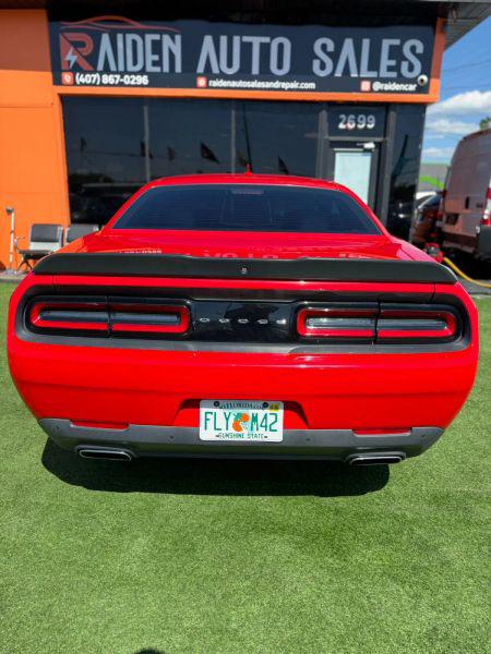 2018 Dodge Challenger SXT Plus