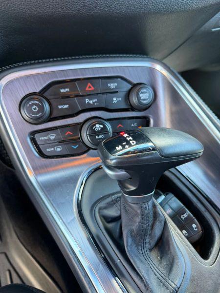 2018 Dodge Challenger SXT Plus