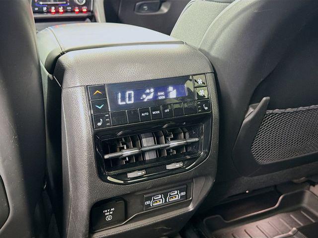 2022 Jeep Grand Cherokee L Overland 4x4