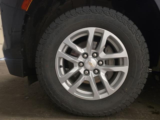 2024 Chevrolet Suburban 4WD LT