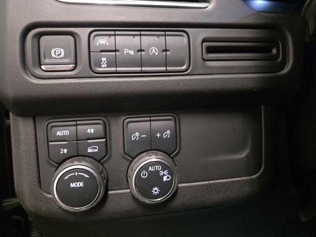 2024 Chevrolet Suburban 4WD LT