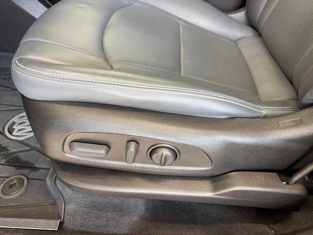 2023 Buick Enclave Essence AWD