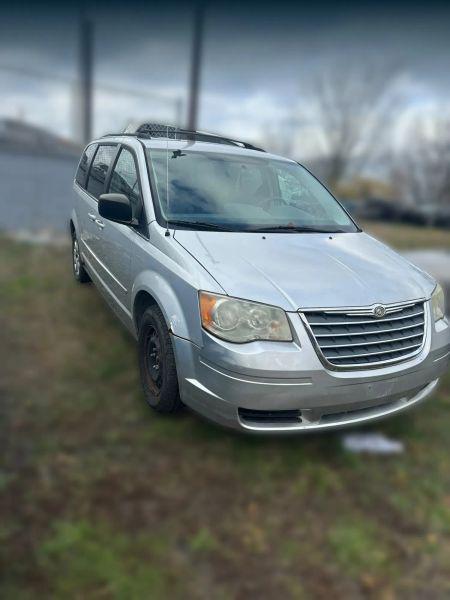 2010 Chrysler Town & Country LX for sale in Elyria, OH