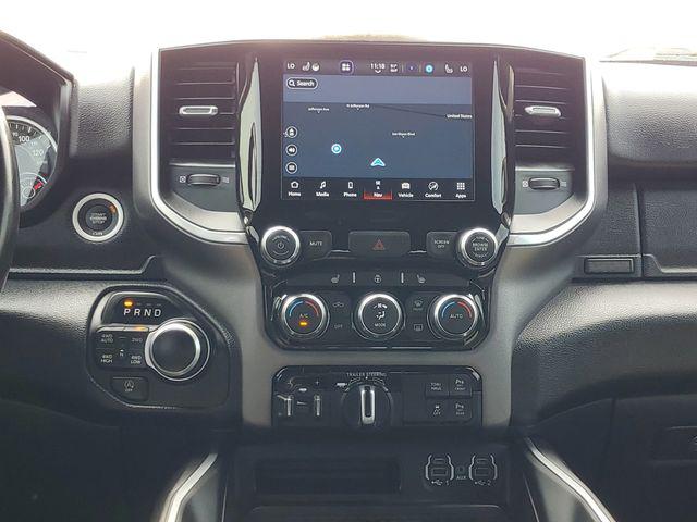 2022 Ram 1500 Big Horn Crew Cab 4x4 5'7" Box