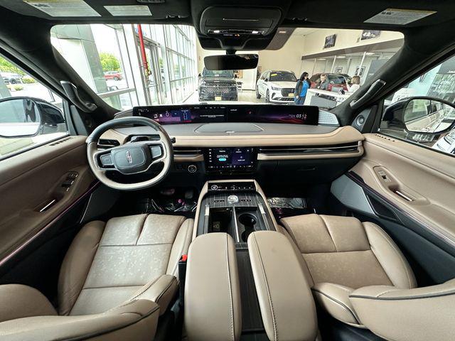 2025 Lincoln Navigator Black Label