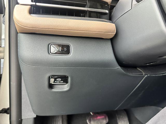 2025 Lincoln Navigator Black Label