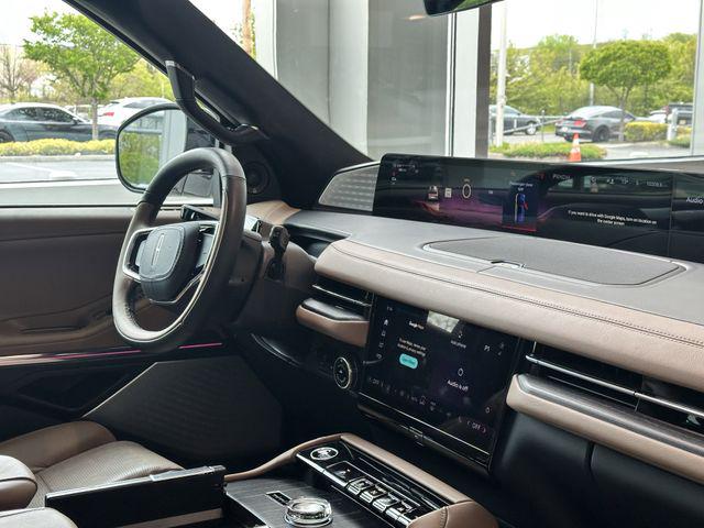 2025 Lincoln Navigator Black Label