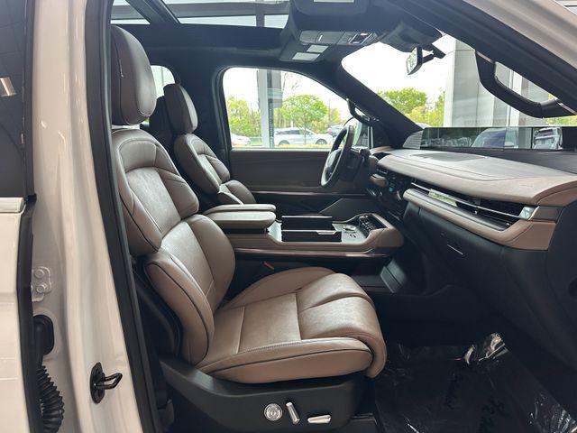 2025 Lincoln Navigator Black Label