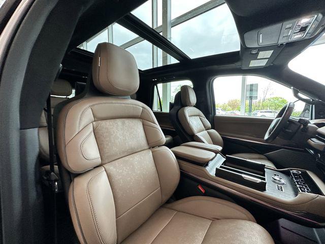 2025 Lincoln Navigator Black Label