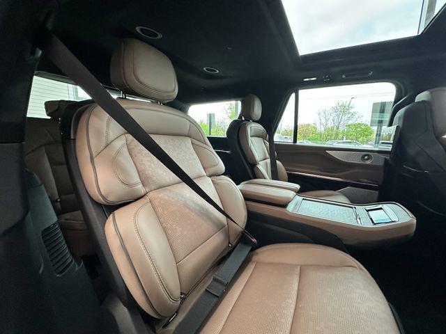 2025 Lincoln Navigator Black Label