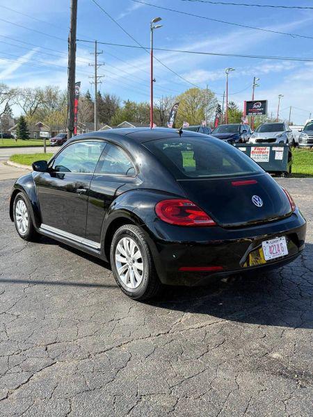 2013 Volkswagen Beetle 2.5L Entry