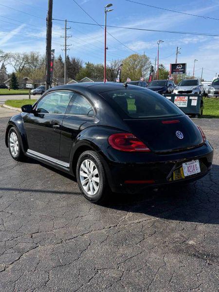 2013 Volkswagen Beetle 2.5L Entry