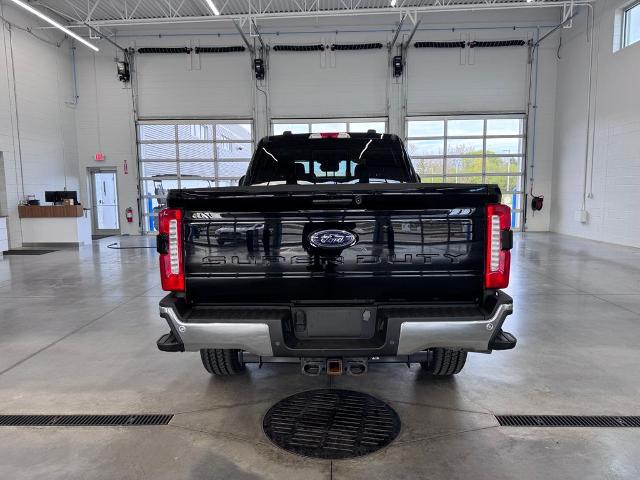 2023 Ford F-350 LARIAT