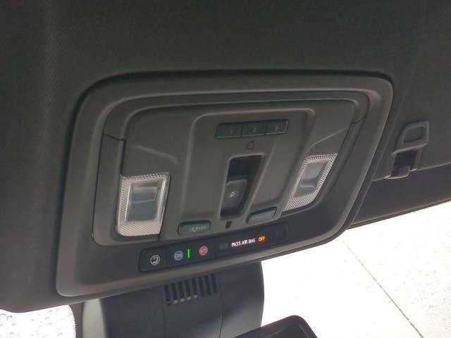 2023 GMC Sierra 1500 4WD Crew Cab Short Box SLT