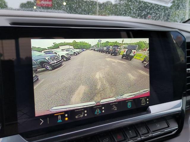 2023 GMC Sierra 1500 4WD Crew Cab Short Box SLT