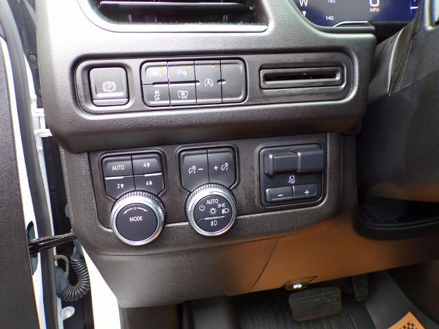 2024 GMC Yukon 4WD SLT