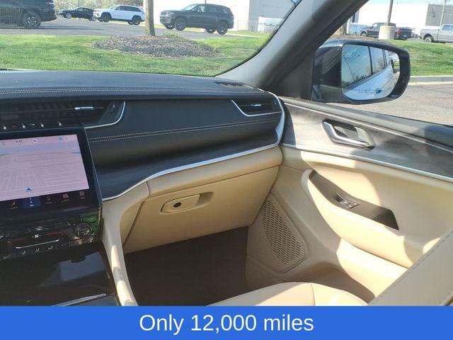 2025 Jeep Grand Cherokee L Limited 4x4