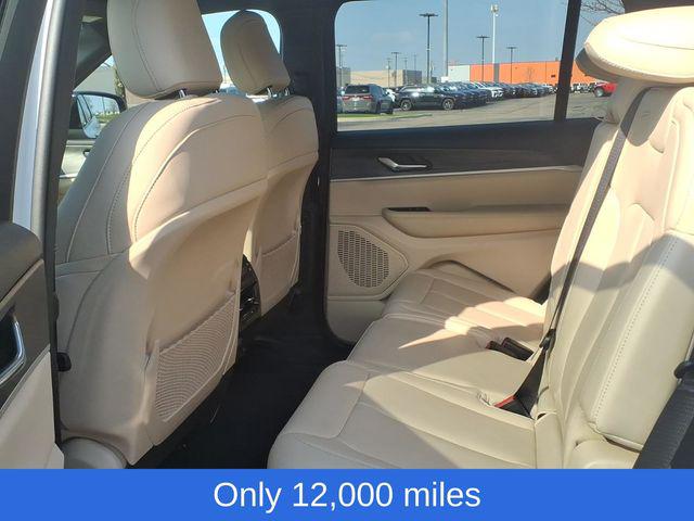 2025 Jeep Grand Cherokee L Limited 4x4