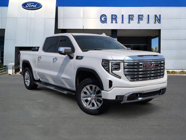 2023 GMC Sierra 1500 4WD Crew Cab Short Box Denali