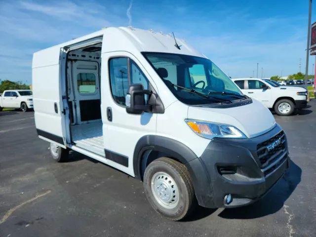 2026 Ram ProMaster Cargo Van Tradesman High Roof 136" WB w/Pass Seat