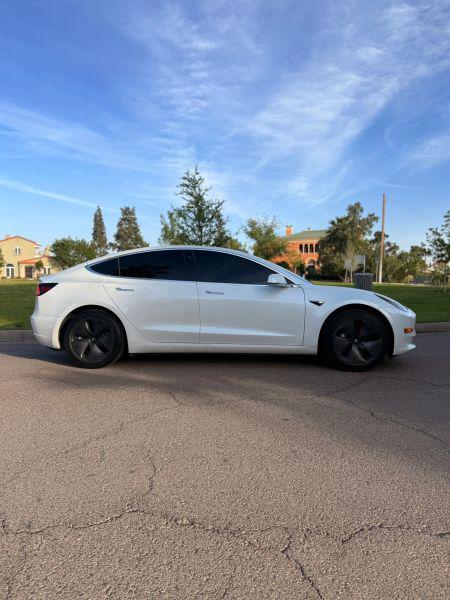 2020 Tesla Model 3 Standard Range Rear-Wheel Drive