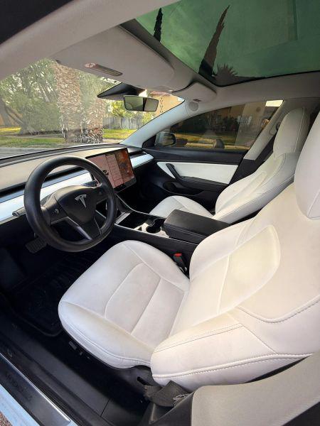 2020 Tesla Model 3 Standard Range Rear-Wheel Drive