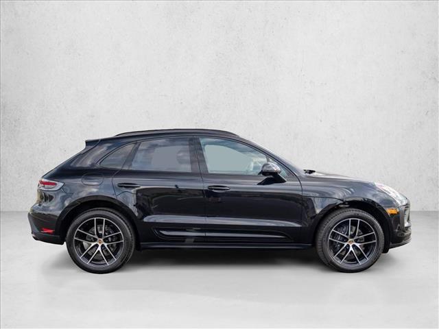 2026 Porsche Macan AWD
