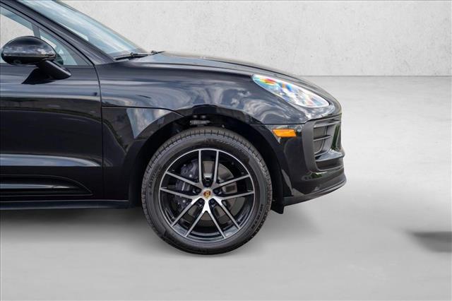 2026 Porsche Macan AWD