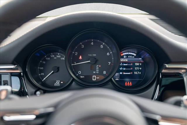 2026 Porsche Macan AWD