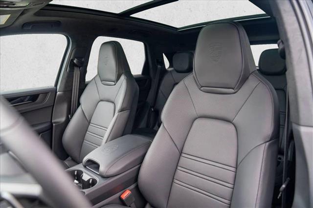2026 Porsche Cayenne GTS