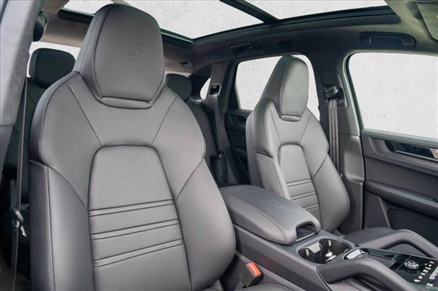 2026 Porsche Cayenne GTS