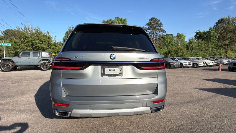 2023 BMW X7 xDrive40i
