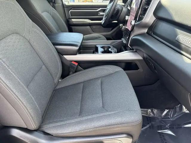2025 Ram 1500 Big Horn Crew Cab 4x4 5'7" Box