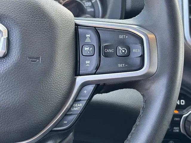 2025 Ram 1500 Big Horn Crew Cab 4x4 5'7" Box
