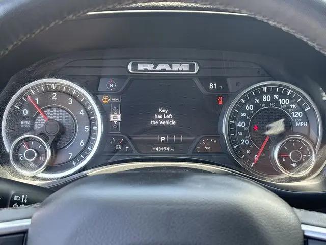 2025 Ram 1500 Big Horn Crew Cab 4x4 5'7" Box