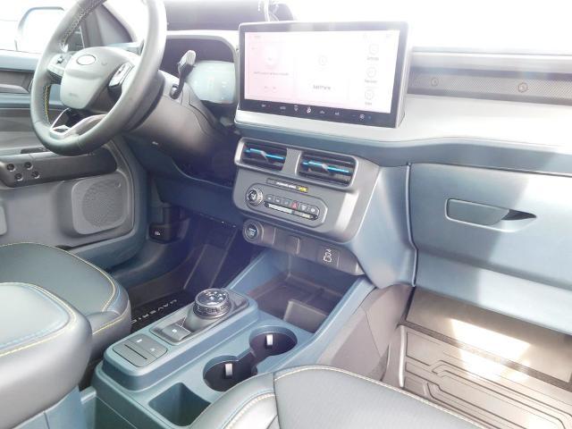 2025 Ford Maverick Lobo Standard