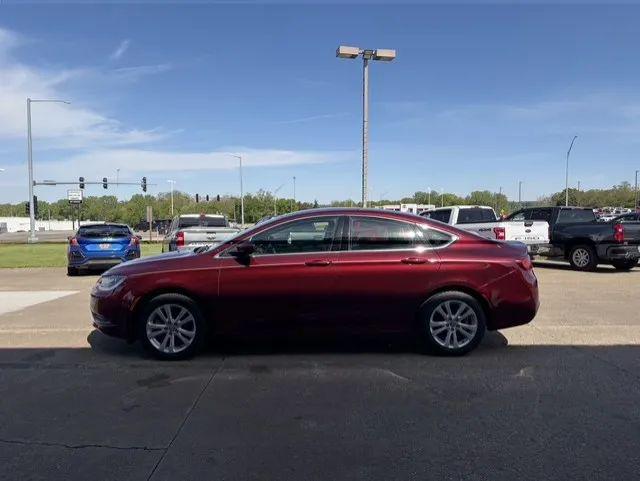 2017 Chrysler 200 Touring