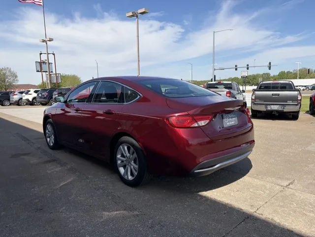 2017 Chrysler 200 Touring