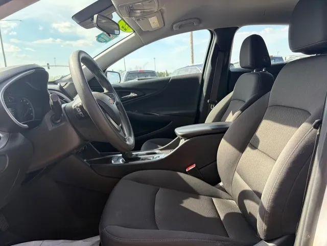 2022 Chevrolet Malibu FWD LT