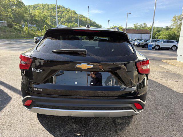 2025 Chevrolet Trax FWD LT